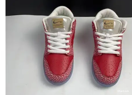 SB - Dunk Magic Low Stingwater Nike DH7650-600 Mushroom 0501
